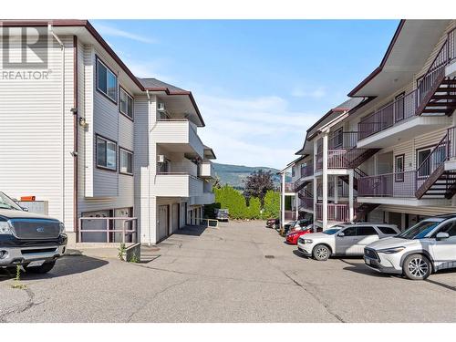 4800 Heritage Drive Unit# 3, Vernon, BC - Outdoor