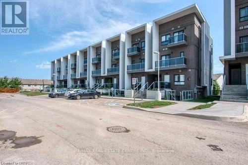 31C - 1430 Highland Road W, Kitchener, ON - Outdoor With Balcony With Facade