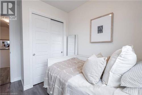 31C - 1430 Highland Road W, Kitchener, ON - Indoor Photo Showing Bedroom