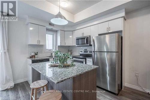 31C - 1430 Highland Road W, Kitchener, ON - Indoor Photo Showing Kitchen With Stainless Steel Kitchen With Upgraded Kitchen