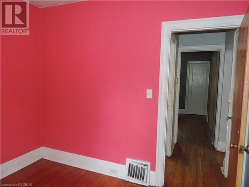 151 Countess Street N, Durham, ON -  Photo Showing Other Room