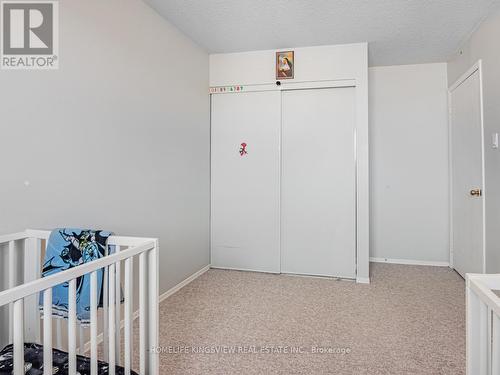 33 - 648 Gibney Crescent, Newmarket, ON - Indoor Photo Showing Other Room