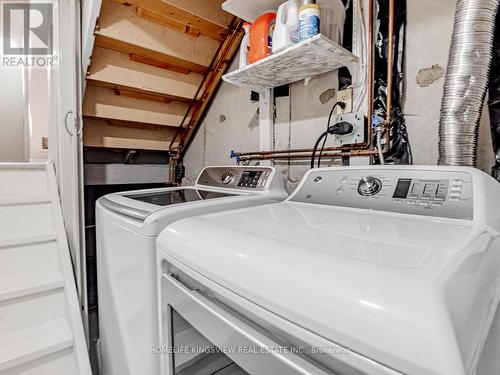 33 - 648 Gibney Crescent, Newmarket, ON - Indoor Photo Showing Laundry Room