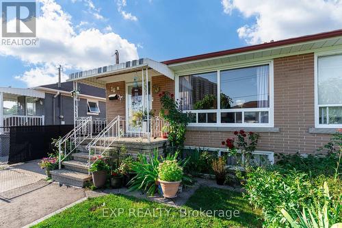 16 Heavitree Drive, Toronto, ON - Outdoor