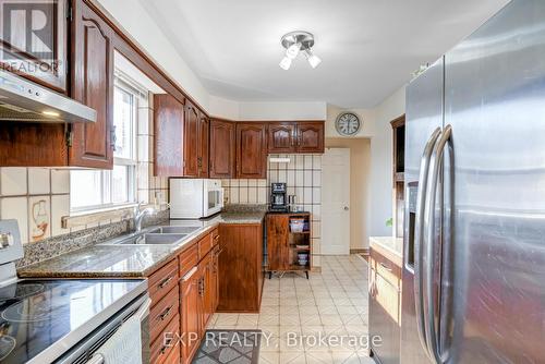 16 Heavitree Drive, Toronto, ON - Indoor Photo Showing Kitchen With Double Sink