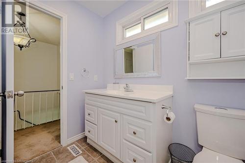 1548 Newlands Crescent Unit# 14, Burlington, ON - Indoor Photo Showing Bathroom