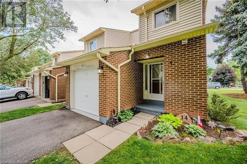 1548 Newlands Crescent Unit# 14, Burlington, ON - Outdoor With Exterior