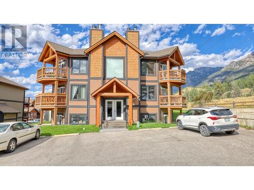 7307 Prospector Avenue Unit# 601, Radium Hot Springs, BC - Outdoor With Facade