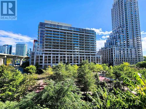 477 - 209 Fort York Boulevard, Toronto, ON - Outdoor With Facade