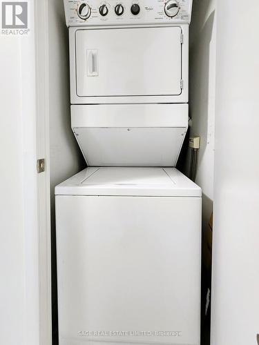 477 - 209 Fort York Boulevard, Toronto, ON - Indoor Photo Showing Laundry Room