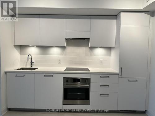 324 - 33 Frederick Todd Way, Toronto, ON - Indoor Photo Showing Kitchen