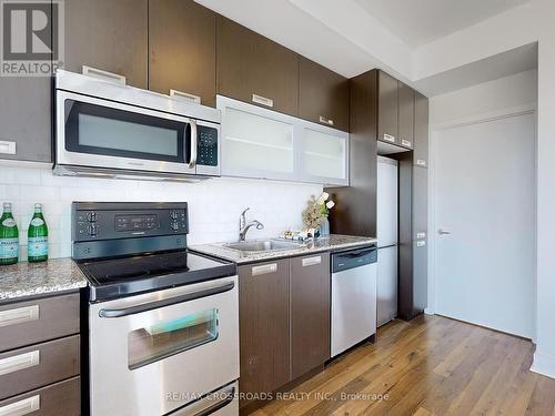 1209 - 90 Stadium Road, Toronto, ON - Indoor Photo Showing Kitchen With Stainless Steel Kitchen