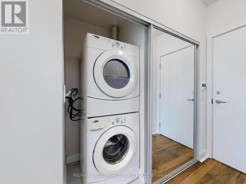 1209 - 90 Stadium Road, Toronto, ON - Indoor Photo Showing Laundry Room