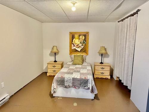 Basement - 44 Ch. Odiphas-Harvie, Les Îles-De-La-Madeleine, QC - Indoor Photo Showing Bedroom