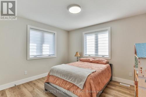 40 Elm Street, Bayham (Vienna), ON - Indoor Photo Showing Bedroom