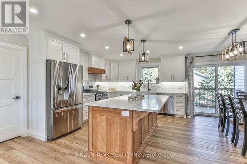 40 Elm Street, Bayham (Vienna), ON - Indoor Photo Showing Kitchen With Upgraded Kitchen