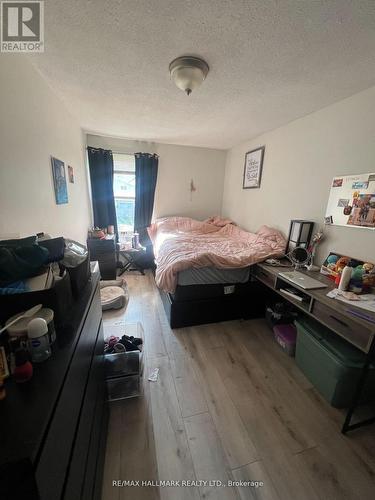 Bdr 3 - 556 Lakeview Avenue, Oshawa, ON - Indoor Photo Showing Bedroom