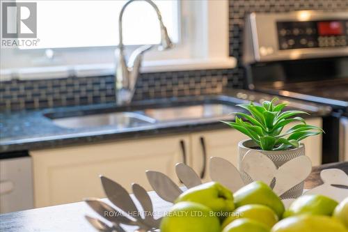 216 Gliddon Avenue, Oshawa, ON - Indoor Photo Showing Other Room