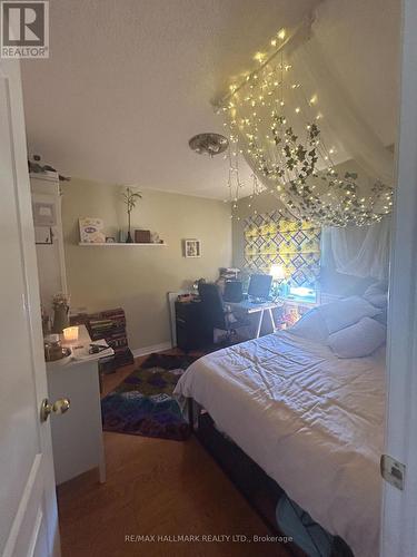 29 Libra Avenue, Richmond Hill, ON - Indoor Photo Showing Bedroom