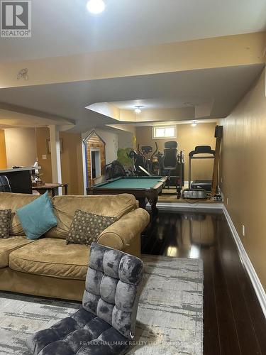 29 Libra Avenue, Richmond Hill, ON - Indoor Photo Showing Living Room