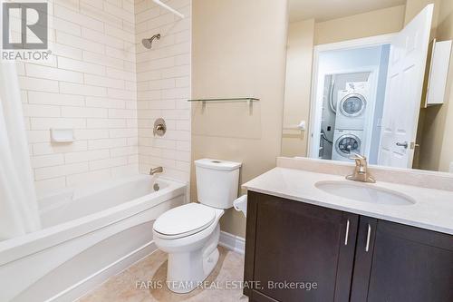 214 - 354 Atherley Road, Orillia, ON - Indoor Photo Showing Bathroom