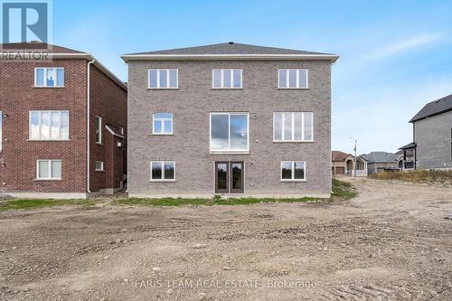 60 Wood Crescent, Essa, ON - Outdoor With Exterior