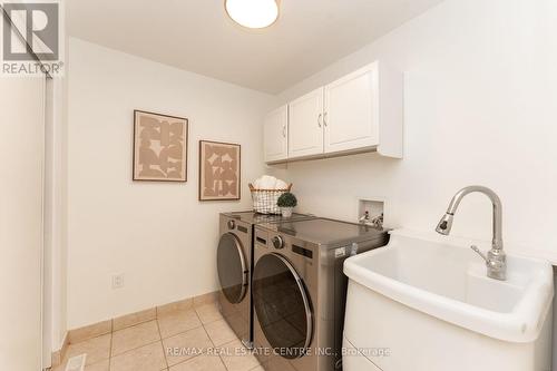 648 Snider Terrace, Milton, ON - Indoor Photo Showing Laundry Room