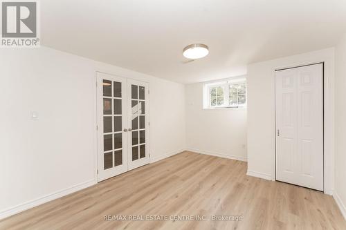 648 Snider Terrace, Milton, ON - Indoor Photo Showing Other Room