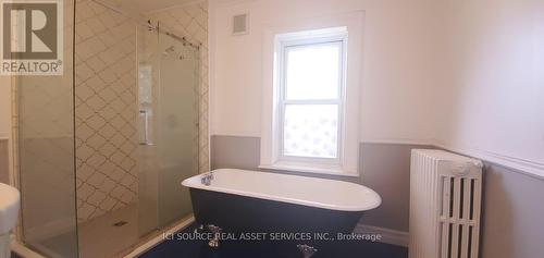 217 Charles Street, Belleville, ON - Indoor Photo Showing Bathroom