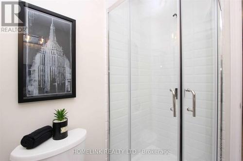 780 Stone Street, Oshawa, ON - Indoor Photo Showing Bathroom