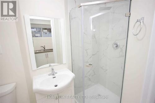 780 Stone Street, Oshawa, ON - Indoor Photo Showing Bathroom