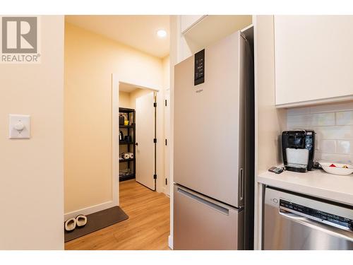 514 Victoria  Street Unit# 301, Nelson, BC - Indoor Photo Showing Kitchen