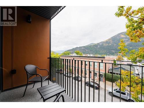 514 Victoria  Street Unit# 301, Nelson, BC - Outdoor With Balcony With Exterior