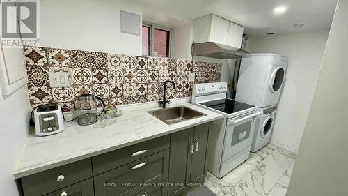 Lower - 144 Evelyn Crescent, Toronto, ON - Indoor Photo Showing Kitchen