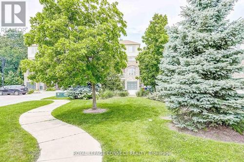 109 - 200 Mclevin Avenue, Toronto, ON - Outdoor