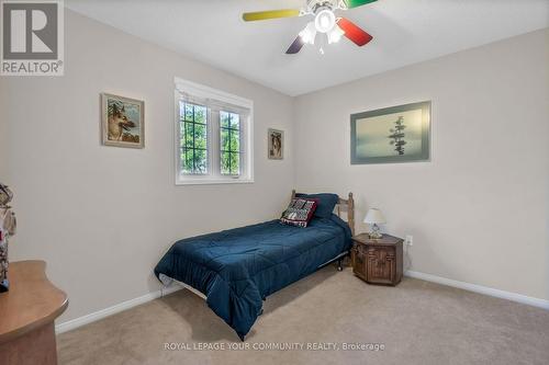 73 Anderson Crescent, Tay, ON - Indoor Photo Showing Bedroom