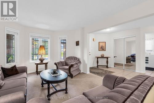 73 Anderson Crescent, Tay, ON - Indoor Photo Showing Living Room