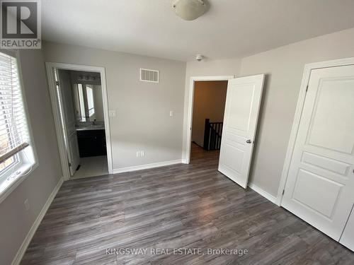 16 Kenridge Terrace, Hamilton, ON - Indoor Photo Showing Other Room