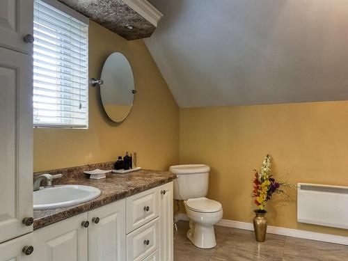 Bathroom - 67 7E Avenue, Shawinigan, QC - Indoor Photo Showing Bathroom