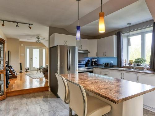 Kitchen - 67 7E Avenue, Shawinigan, QC - Indoor Photo Showing Kitchen