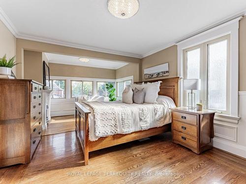 35 Joseph St, Toronto, ON - Indoor Photo Showing Bedroom