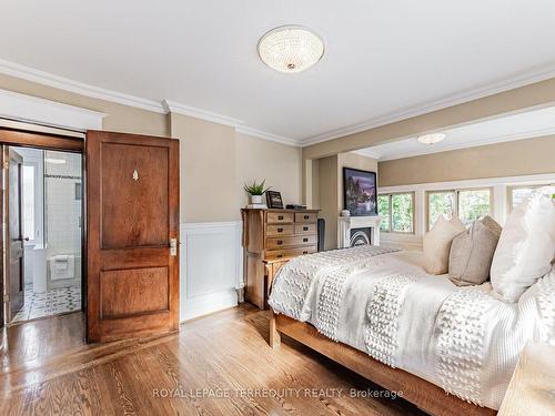 35 Joseph St, Toronto, ON - Indoor Photo Showing Bedroom