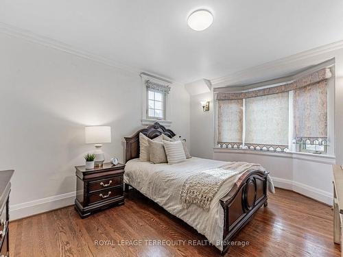 35 Joseph St, Toronto, ON - Indoor Photo Showing Bedroom