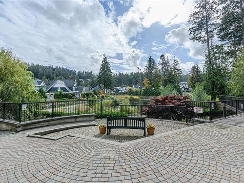 316-1325 Bear Mountain Pkwy, Langford, BC - Outdoor