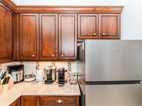 316-1325 Bear Mountain Pkwy, Langford, BC - Indoor Photo Showing Kitchen