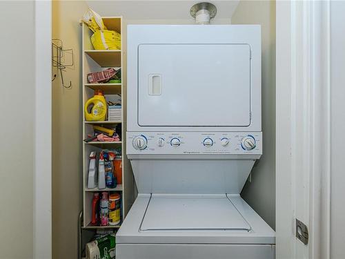 316-1325 Bear Mountain Pkwy, Langford, BC - Indoor Photo Showing Laundry Room