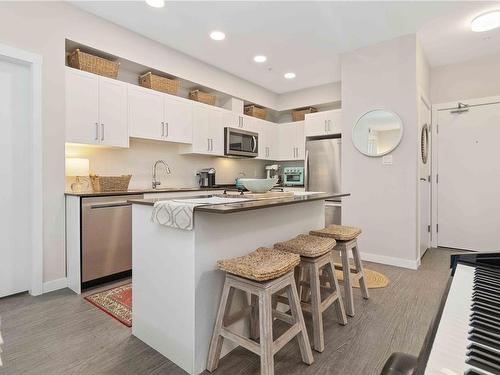 205-868 Orono Ave, Langford, BC - Indoor Photo Showing Kitchen With Stainless Steel Kitchen With Upgraded Kitchen