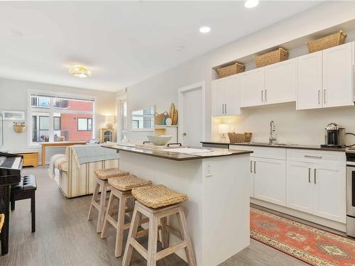 205-868 Orono Ave, Langford, BC - Indoor Photo Showing Kitchen With Upgraded Kitchen