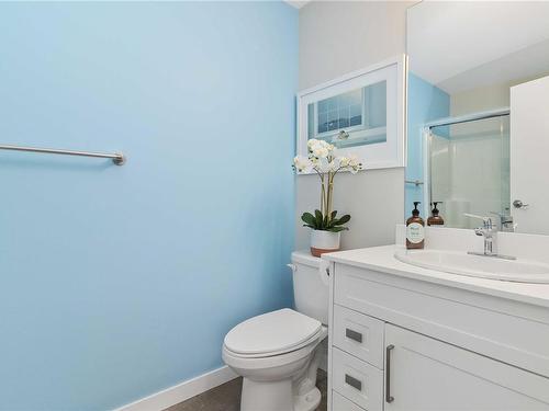 205-868 Orono Ave, Langford, BC - Indoor Photo Showing Bathroom