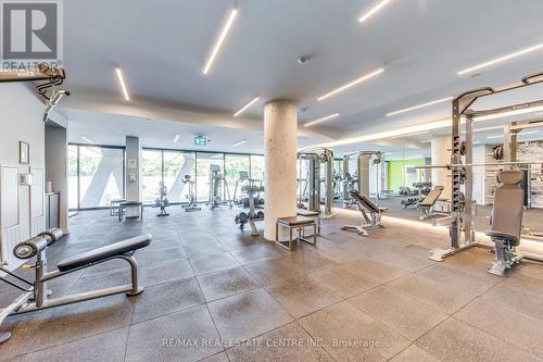 519 - 7 Smith Crescent, Toronto, ON - Indoor Photo Showing Gym Room